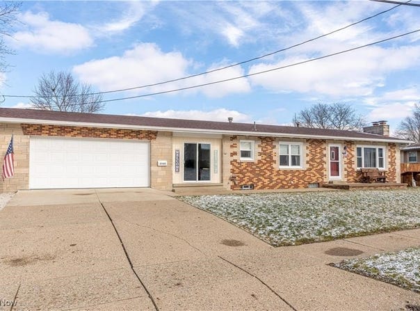 2760 Fulmer Street NW, Massillon, OH 44647