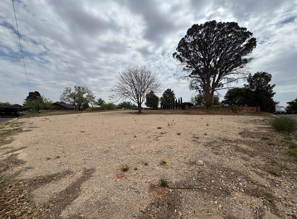 2106 N H St, Midland, TX 79705