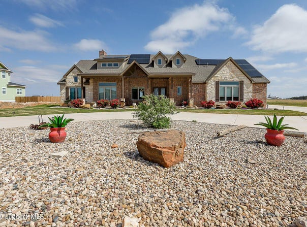 6611 Tiger Road, Ropesville, TX 79358