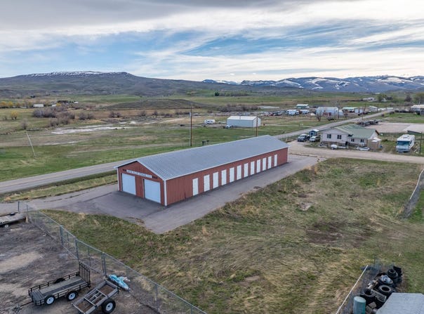 10 Circle S CT, Lander, WY 82520
