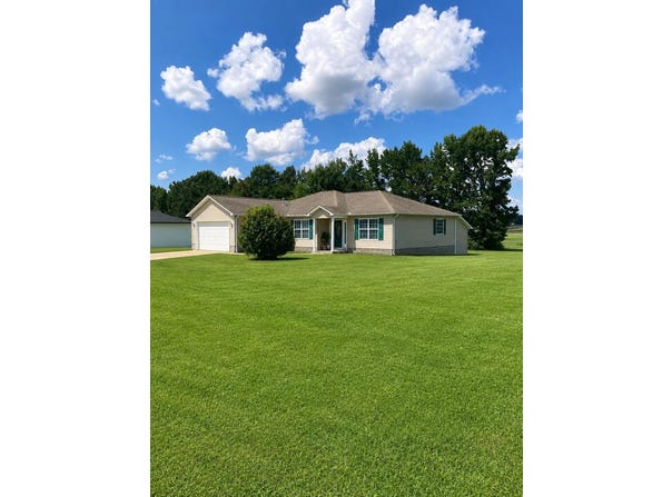 175 Dixie Village Lane, PARIS, TN 38242