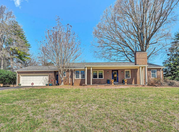 90 OLD FURNACE RD, Rocky Mount, VA 24151