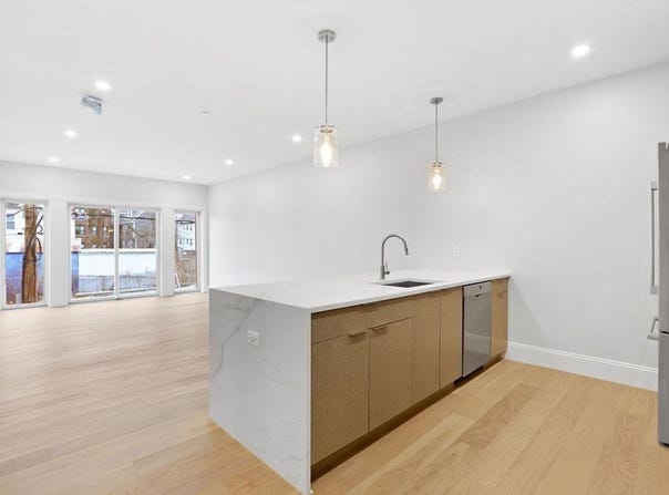21 Glen Rd, Boston, MA 02130