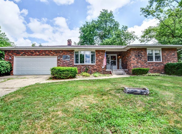 46 PARK LANE Lane, Clinton, IL 61727