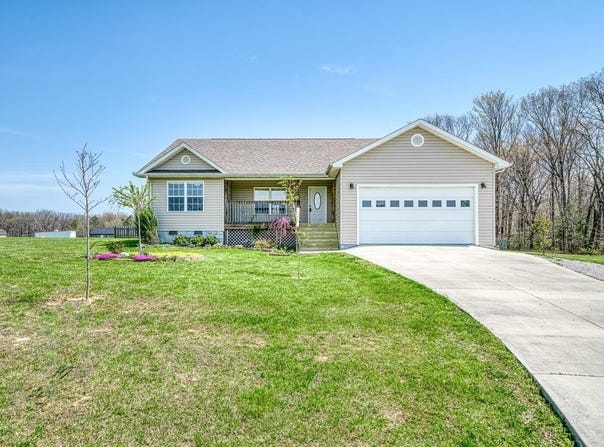 247 Georgee Rd, Jamestown, TN 38556