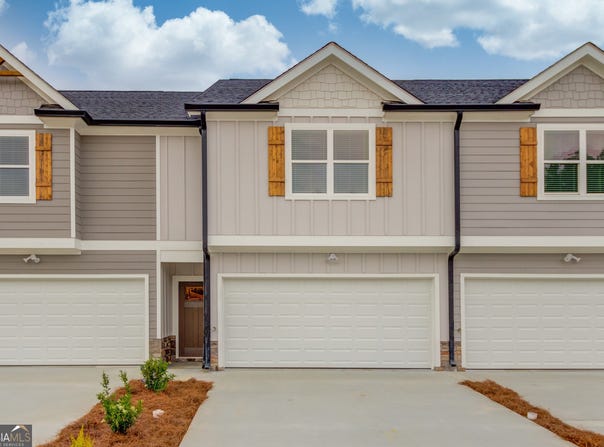 6381 Pine Station Drive, Lula, GA 30554