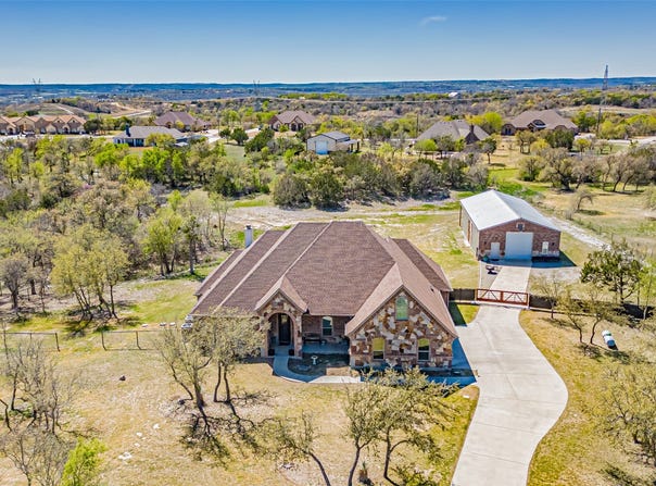 114 Woodlot Lane, Azle, TX 76020