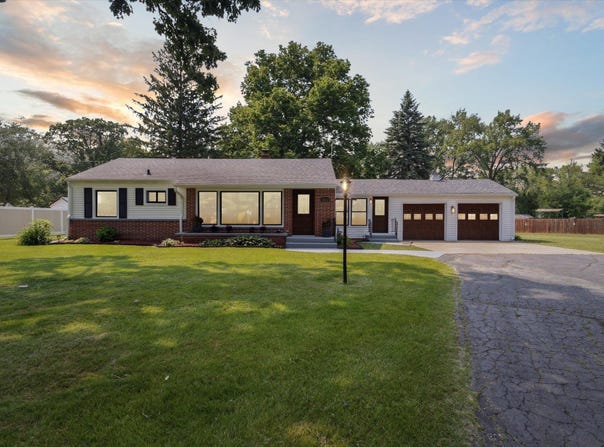 2513 Shopiere Road, Beloit, WI 53511