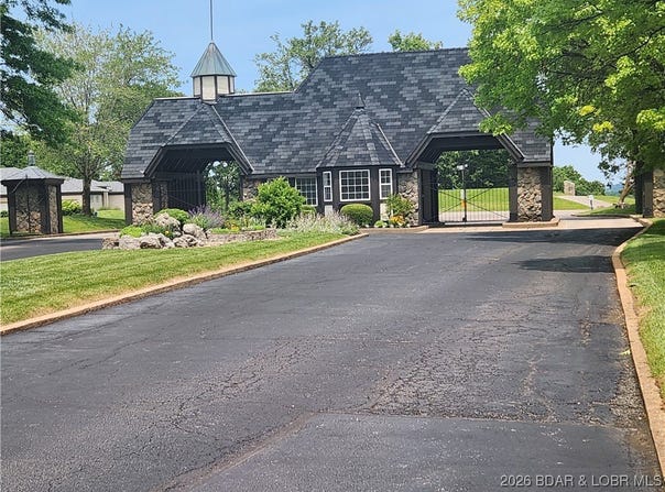 Sylvester Drive lot: 332, Osage Beach, MO 65065