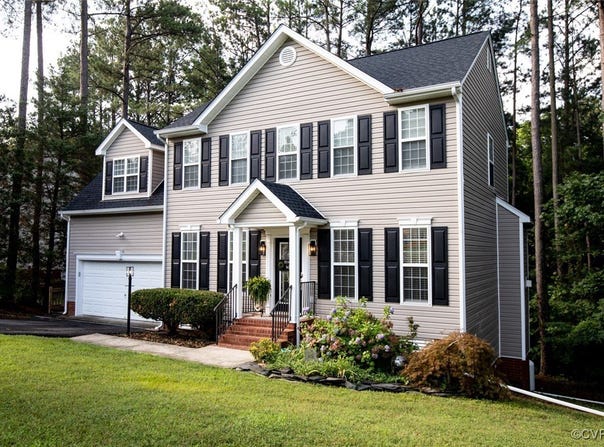 107 Cabell's Court, Farmville, VA 23901