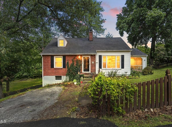2136 Cypress Street, Kingsport, TN 37664