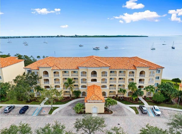 29 Harbour Isle Drive, Hutchinson Island, FL 34949