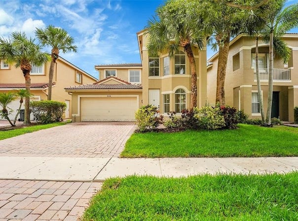 5056 Sancerre Cir, Lake Worth, FL 33463