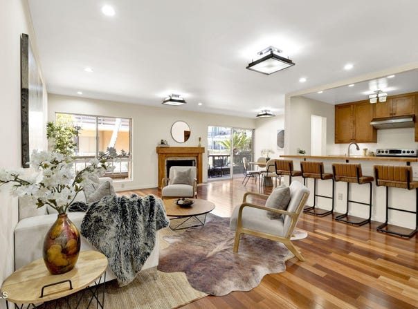1127 East Del Mar Boulevard, Pasadena, CA 91106