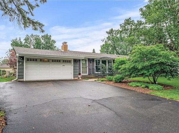 6781 Plaza Curve NE, Fridley, MN 55432