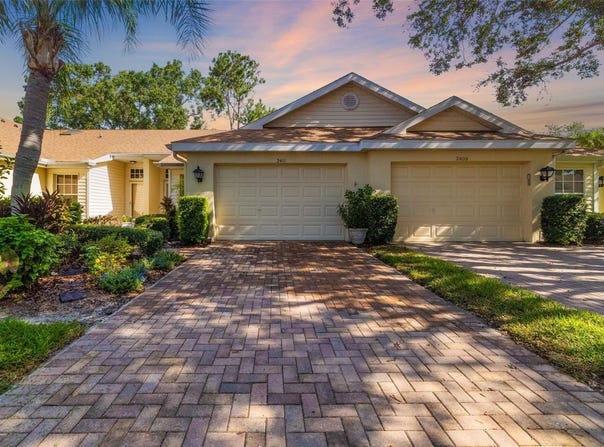 2411 NEW HAVEN CIRCLE, SUN CITY CENTER, FL 33573