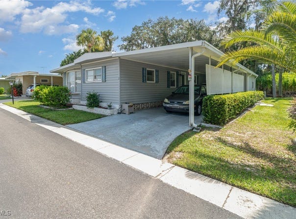 2 Ashe Street, Alva, FL 33920