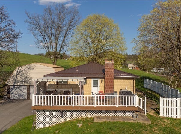 6096 Kemerer Hollow Rd, Murrysville, PA 15632