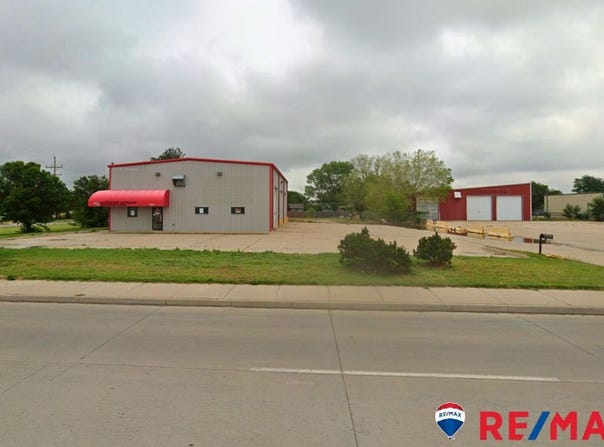 702 S 14Th Avenue, Dodge City, KS 67801
