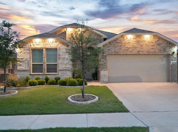 2324 Goodnight Ranch Drive, Weatherford, TX 76087