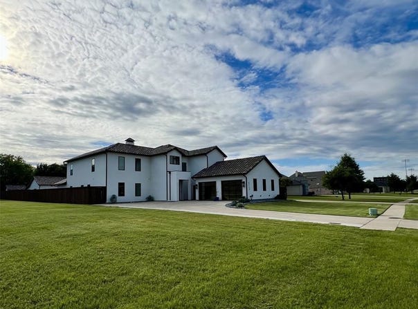 613 Wildcat Way, Kennedale, TX 76060