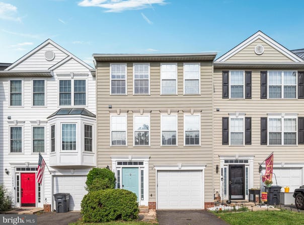 17365 AVION SQUARE, ROUND HILL, VA 20141