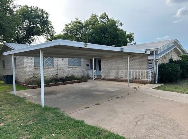 216 Opal Street, Saginaw, TX 76179