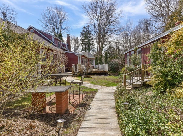 248 N Falmouth Highway, North Falmouth, MA 02556