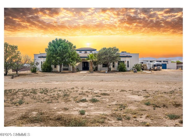 6465 Shorty Pl Place, Las Cruces, NM 88007