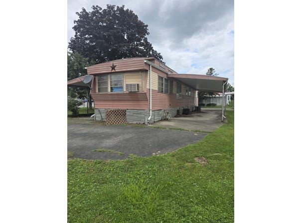 407 Orangewood Drive, Altoona, PA 16601