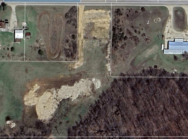 8386 E Sidney Road, Crystal, MI 48818