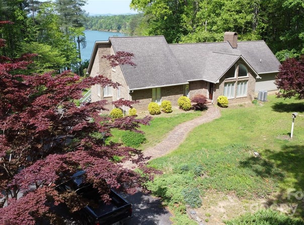 240 Goshen Terrace, Wilkesboro, NC 28697