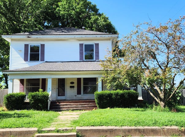 1003 W Walnut Street, Springfield, MO 65806