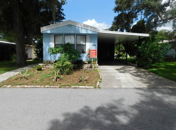 3801 Oakcrest Lane, Zephyrhills, FL 33541