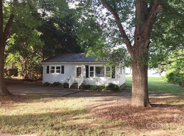 601 E John Street, Matthews, NC 28105