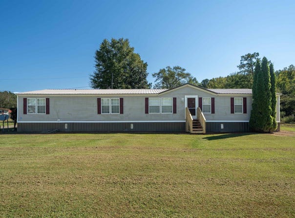 82 TANKS CIRCLE, SYLACAUGA, AL 35151
