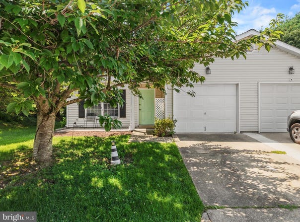 2600 COMPASS DRIVE, ANNAPOLIS, MD 21401