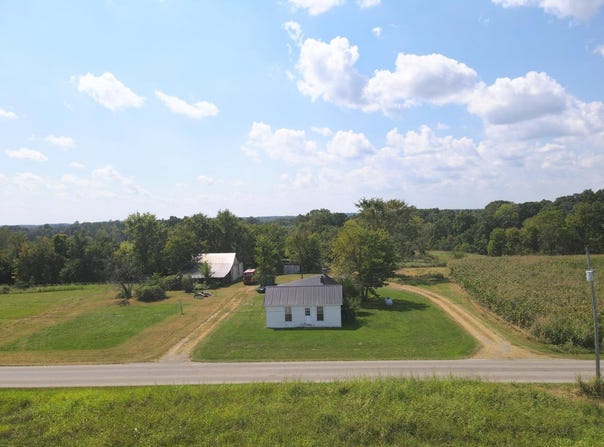 10401 Bennington Pike, Vevay, IN 47043