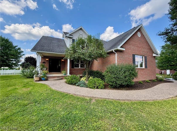 4 Julie Lane, Marietta, OH 45750