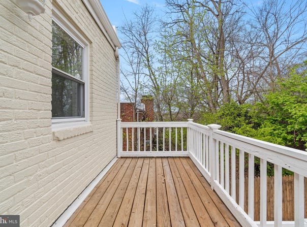 5818 EADS STREET NE, WASHINGTON, DC 20019
