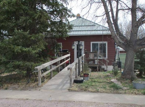 513 North Main St, Gordon, NE 69343