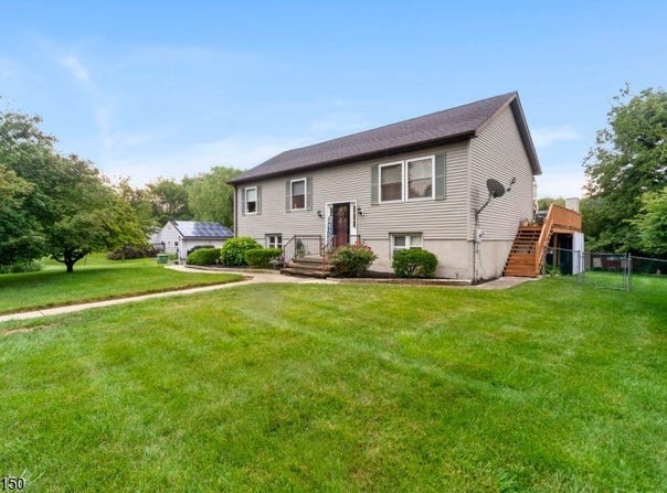 15 Gibson Pl, Washington Boro, NJ 07882-1731