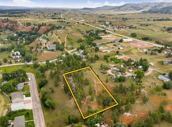 TBD Lots 15-22 Germond Street, Hot Springs, SD 57747