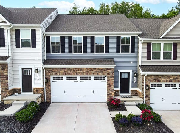 1541 Spruce Hill Drive, Stow, OH 44224