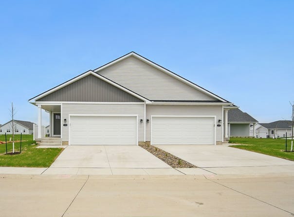1531 Foxtail Drive SE, Altoona, IA 50009