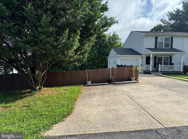 1602 W MARTIN STREET, MARTINSBURG, WV 25401