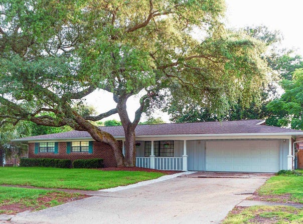 603 NE Merioneth Drive, Fort Walton Beach, FL 32547