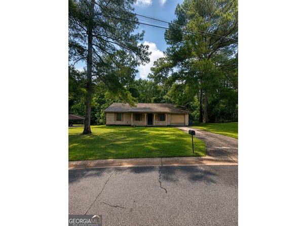 1031 King Circle, Perry, GA 31069