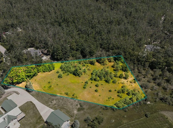 Sunshine Lane lot: 22, Gaylord, MI 49735