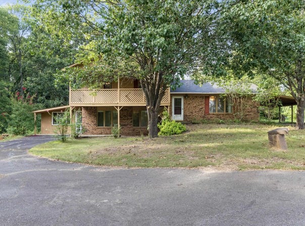 45 E Pleasant Valley Road, Greenbrier, AR 72058